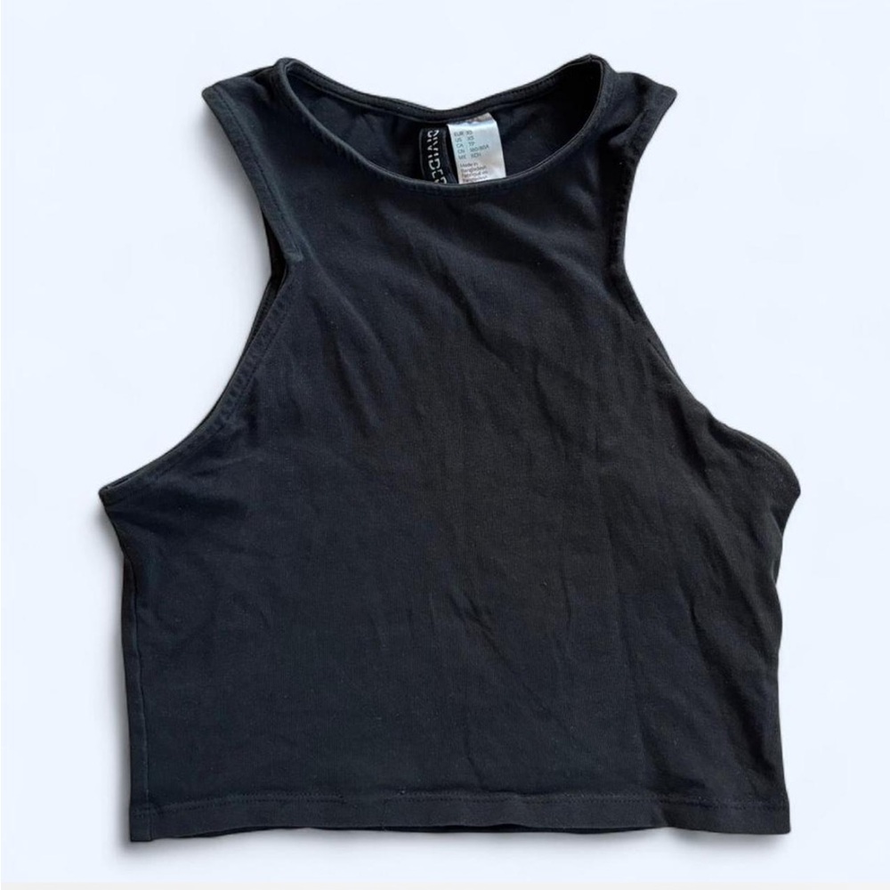 Black Sleeveless Crop Top